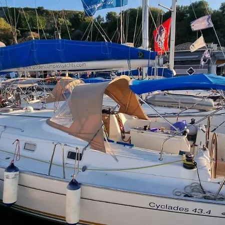 Old Harbor Corfu Yachts Appartement