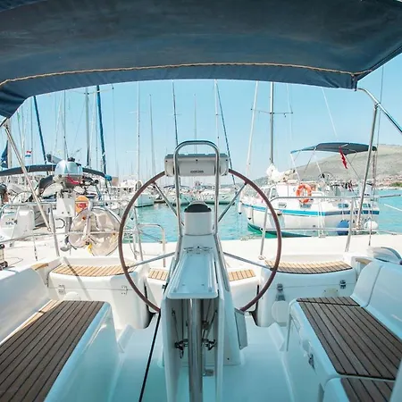 Old Harbor Corfu Yachts