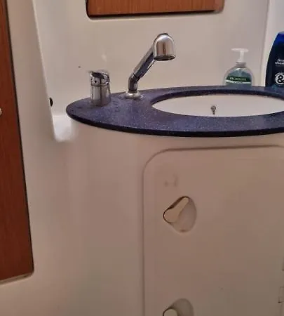 Old Harbor Corfu Yachts Apartamento