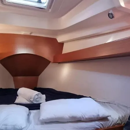 Old Harbor Corfu Yachts Apartamento