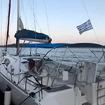 Old Harbor Corfu Yachts דירה *